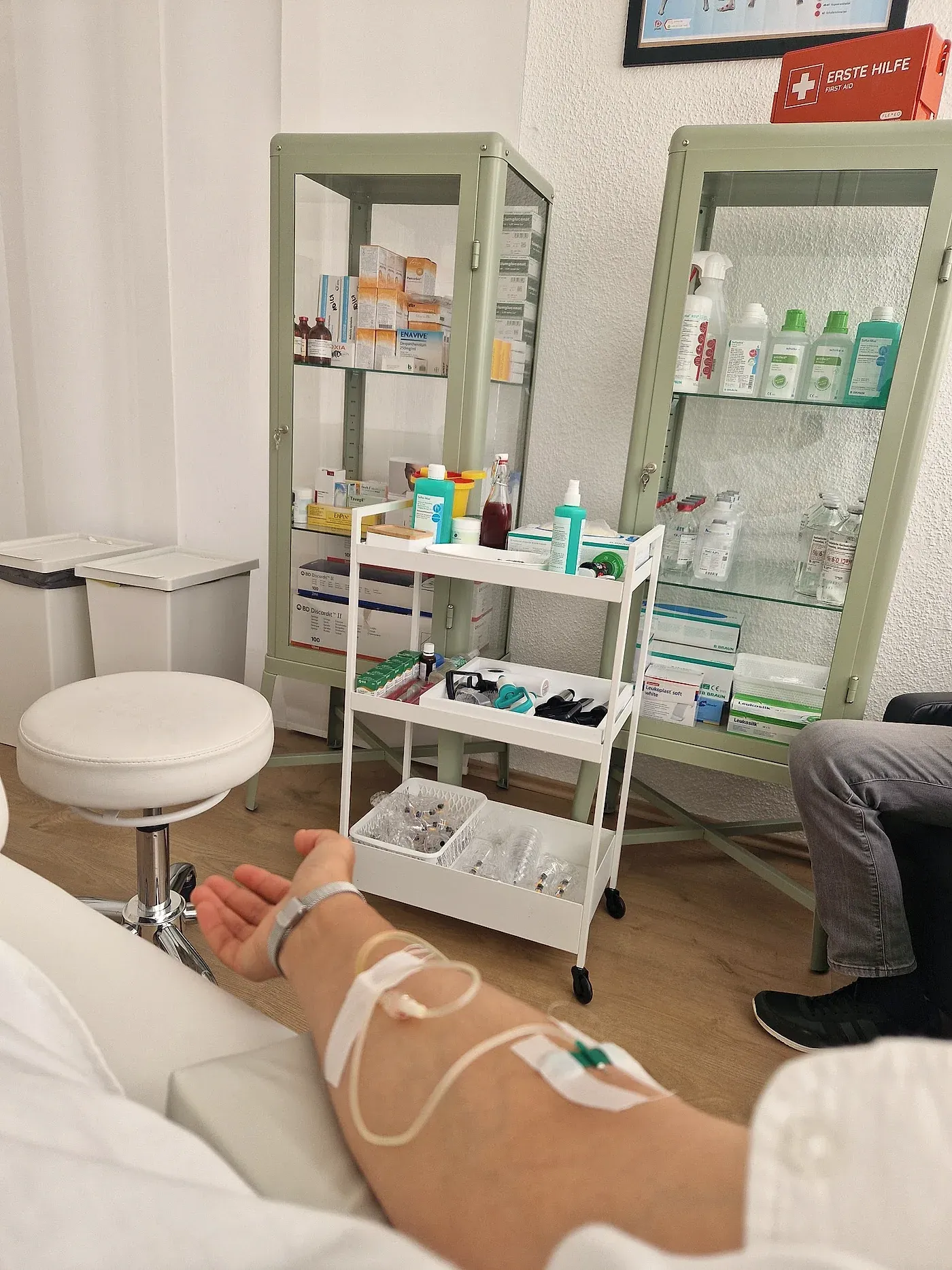 Vitalinfusion während einer Behandlung in der Praxis